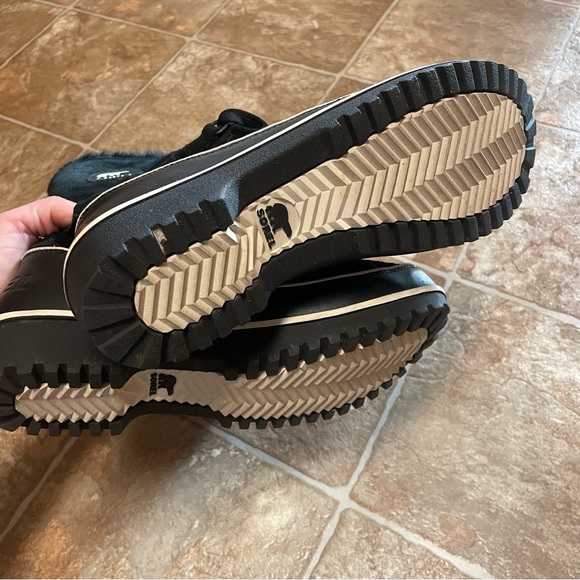 Sorel Boots - Picture 4 of 5